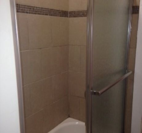 4th image of 5508 W Congress Pkwy
