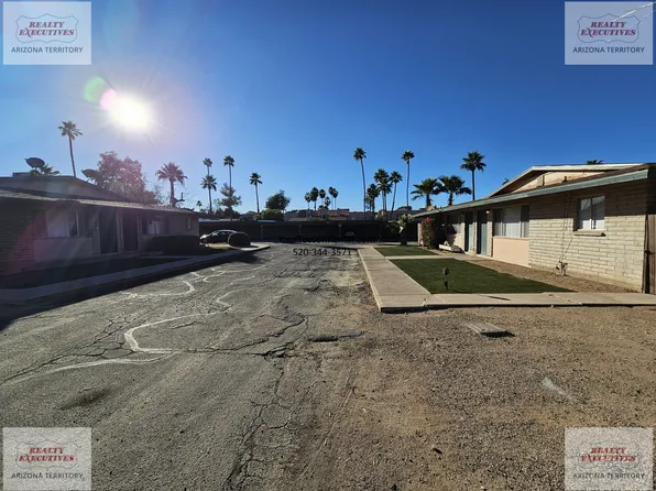 Country Club Road North Apartments