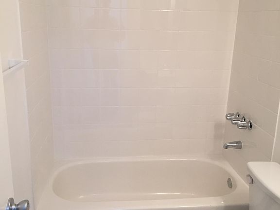 4th image of 1310 Venice Blvd #16