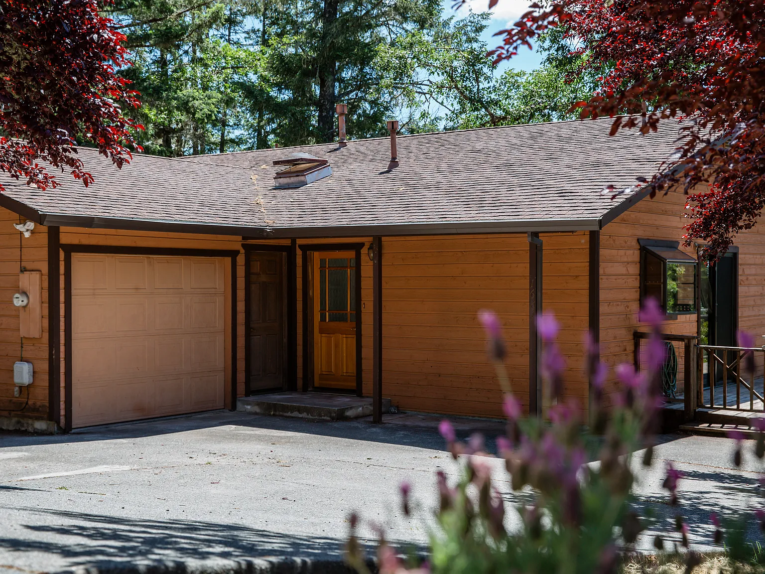 3 bed, 1500 sqft, $2,200 — Photo 4