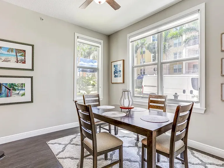 804 E Windward Way #120 — Photo 2