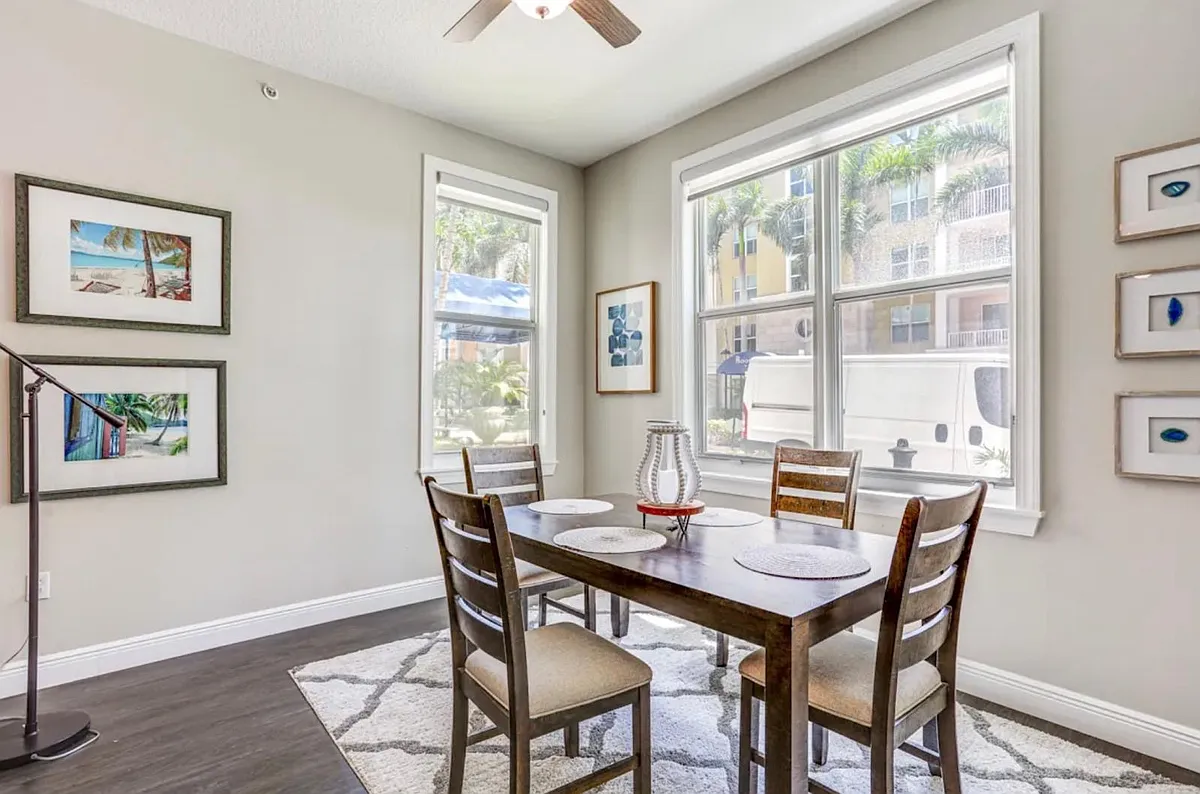 Building Photo - 804 E Windward Way #120