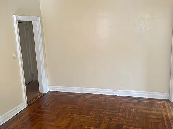 4th image of 1147 Manor Ave APT 2R