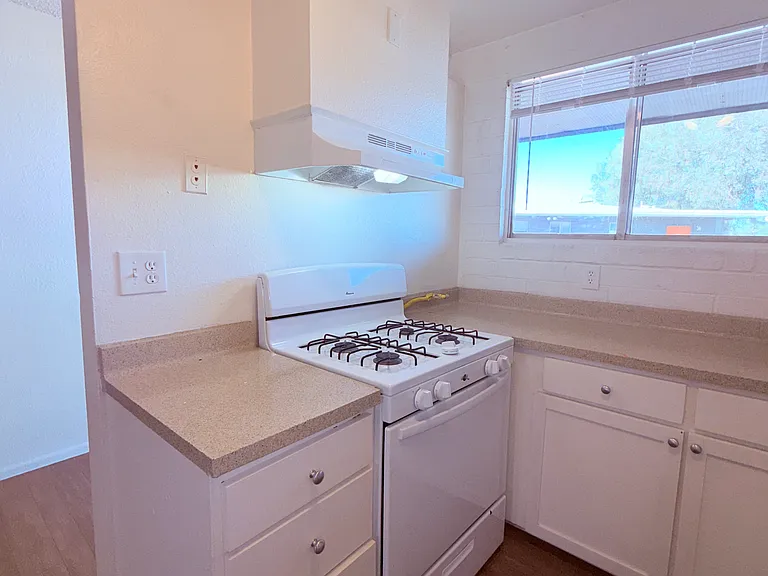 CATALINA VISTA APARTMENTS — Photo 55