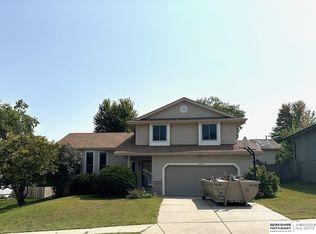 15805 Louis Dr, Omaha, NE 68118