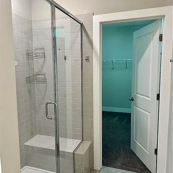 Primary suite shower only on this level