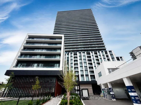 5858 Yonge St, Toronto, ON
