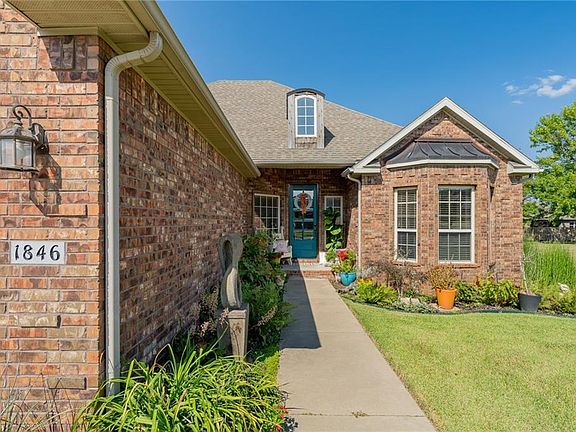 2nd image of 1846 S River Meadows Dr