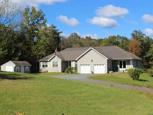 330 Shufelt Road, Nassau, NY 12123