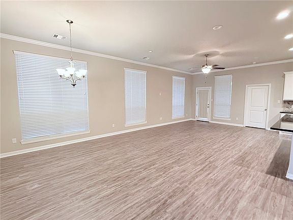 3rd image of 6328 Eldora Dr