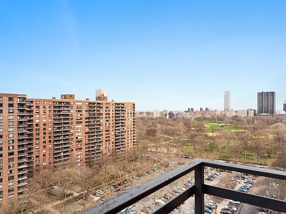 5th image of 382 Central Park W APT 17K