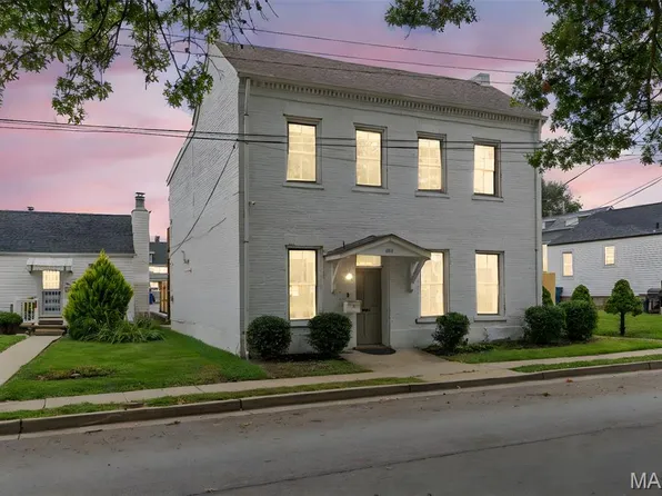 620 S Benton Ave, Saint Charles, MO 63301