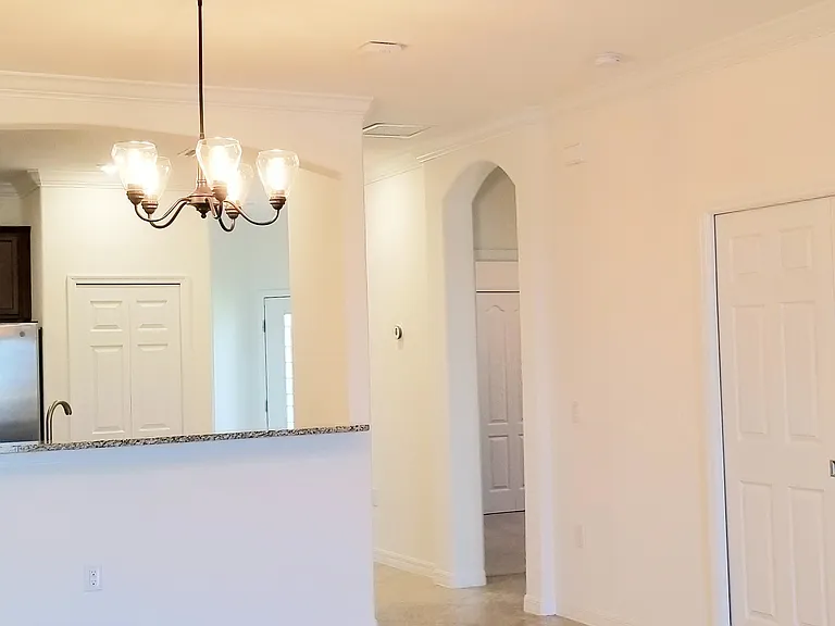 12604 Garibaldi Ln — Photo 5