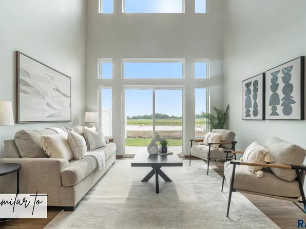 8014 E Tencate Pl, Sioux Falls, SD 57110