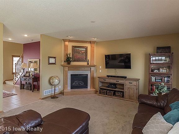 5th image of 9400 Galleria Dr