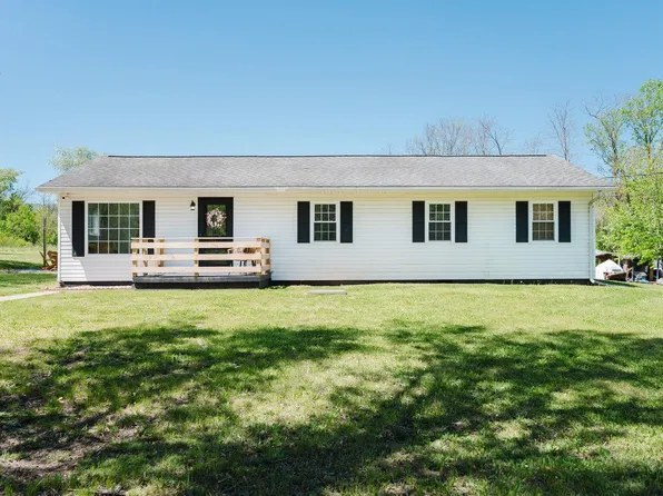 152 See More Dr, Shenandoah, VA 22849