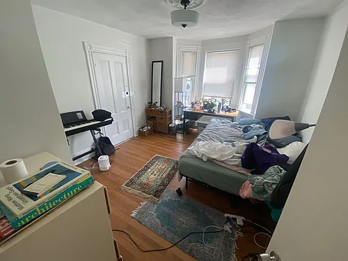 273 Cardinal Medeiros Ave Photo 1