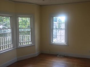 61 Ash St, Saratoga Springs, NY 12866