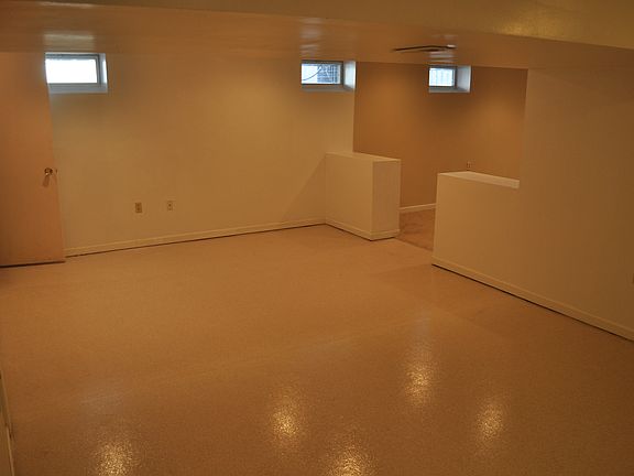 5th image of 2061 Opal Dr
