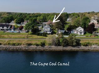 18 Gibbs Rd, Bourne, MA 02532
