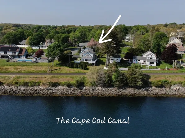 18 Gibbs Rd, Bourne, MA 02532