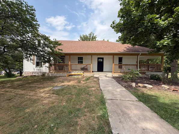 600 W Cave St, Ash Grove, MO 65604