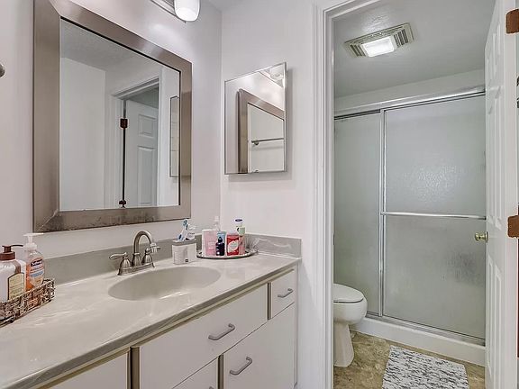 second bathroom, sliding shower door