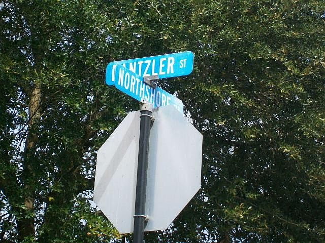 2nd image of 2712 Dantzler St