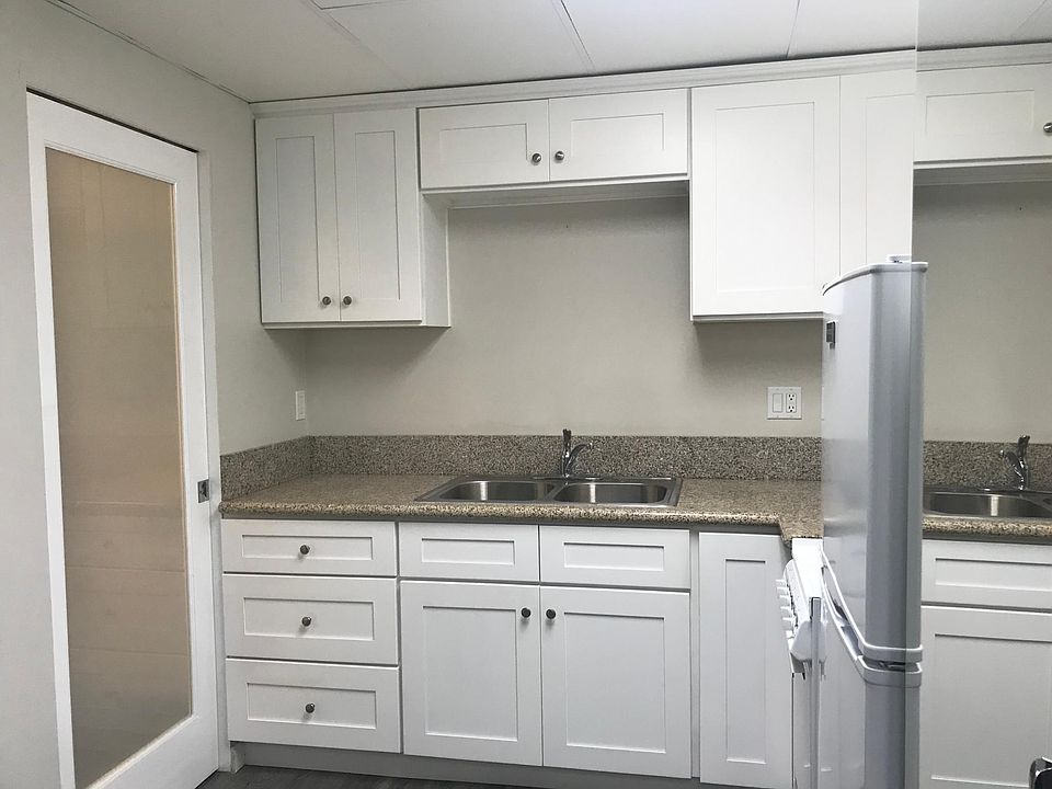 1st image of 323 Richmond St #D