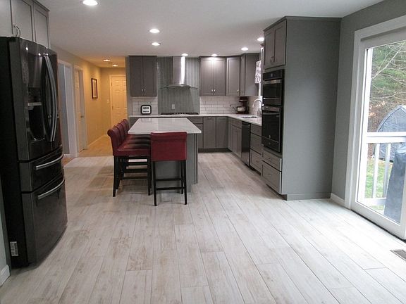 5th image of 234 Cranberry Dr