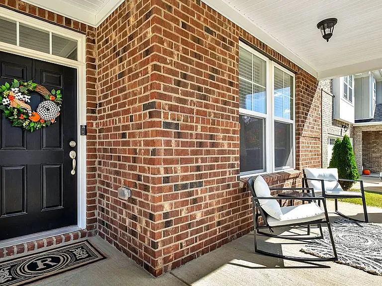 5040 Sunflower Ln — Photo 3