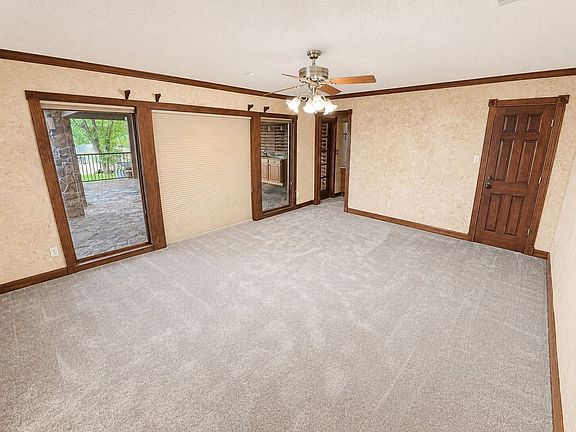 4th image of 1855 Glen Cove Dr