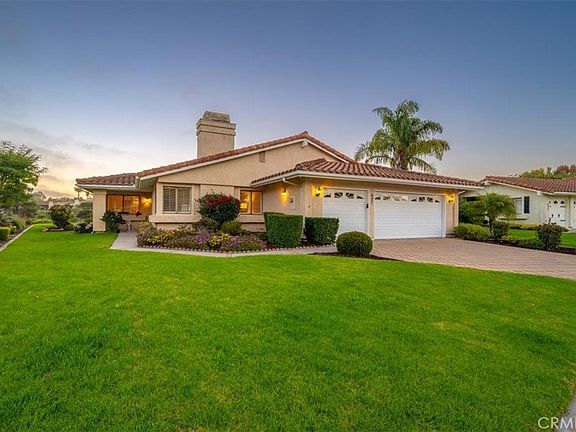 3rd image of 627 Barberry Way