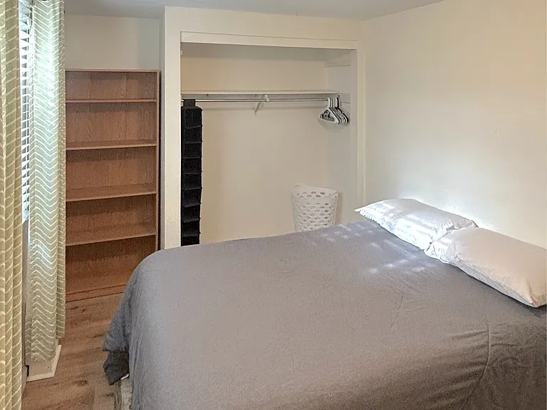 2405 W Elizabeth St — Photo 22