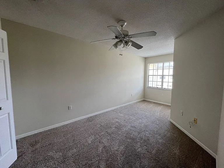 2990 S Fiske Blvd #I6 — Photo 10