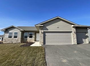 911 Sarah St, Belleville, WI 53508