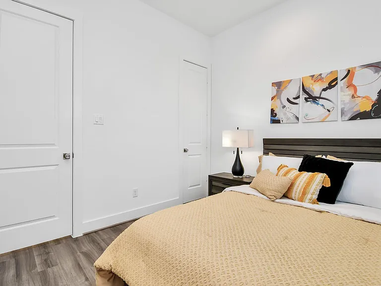 9029 Laverne Oak Ln — Photo 6