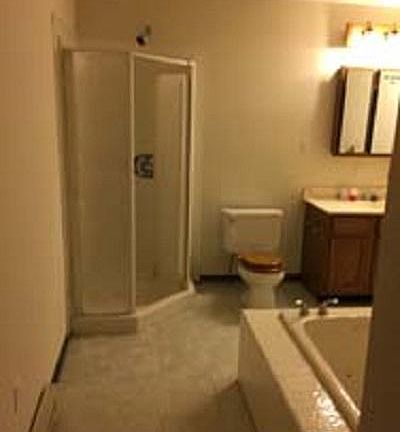 3rd image of 28624 Elm St
