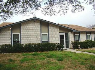 2933 Dove Meadow Dr, Garland, TX 75043