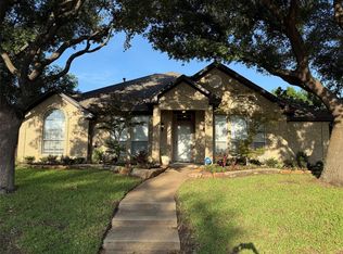 6706 Springmeadow Ln, Rowlett, TX 75089