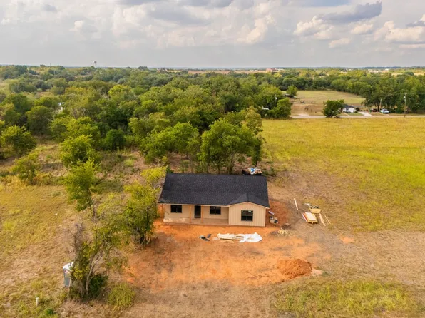 506 F St, Meridian, TX 76665