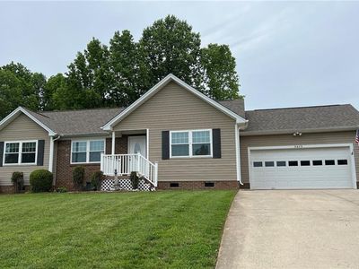 3675 Signet Dr, Winston Salem, NC, 27101