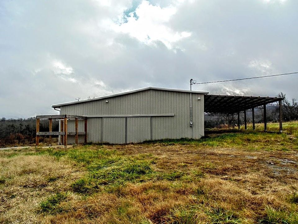 2nd image of 588 Cortner Hollow Rd
