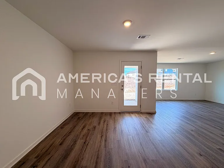 9230 Parkway Gardens Loop — Photo 22