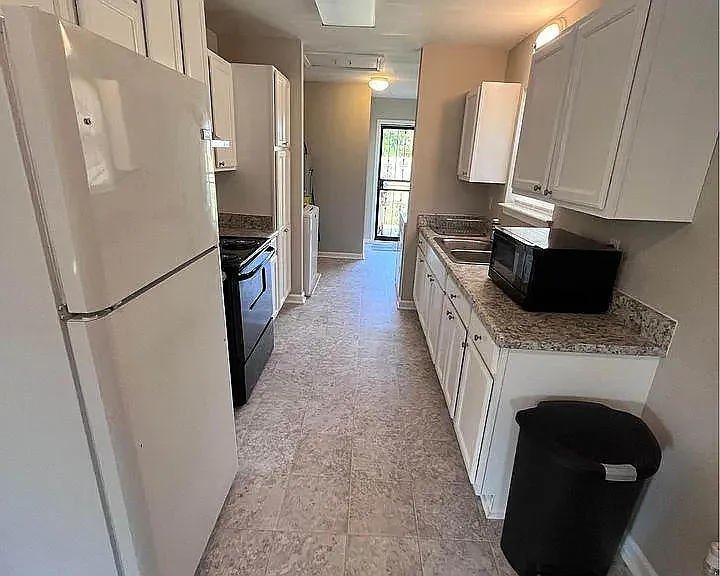 3288 Rainwood Dr — Photo 7
