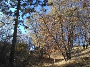 662 Walnut Dr, Cedar Glen, CA 92321