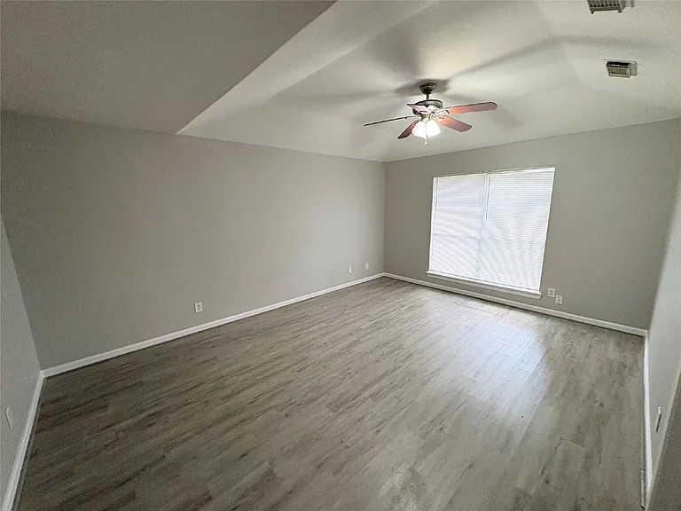 3006 Fort Stockton Dr — Photo 16