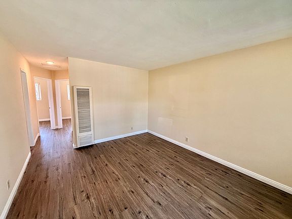 3rd image of 419 Brooks St #421