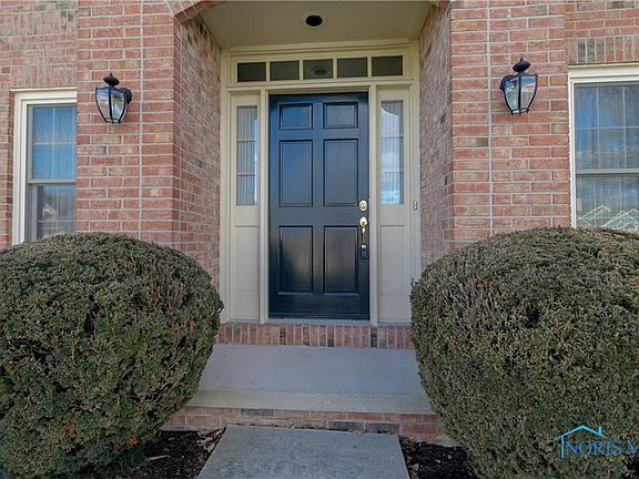 2nd image of 27003 Shawnee Dr