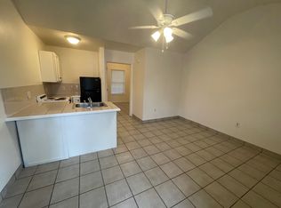 2042 N Birch Ave, Fayetteville, AR 72703